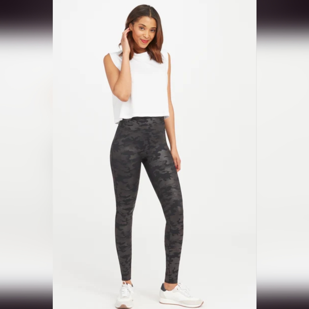 Spanx Faux Leather Camo Leggings petite